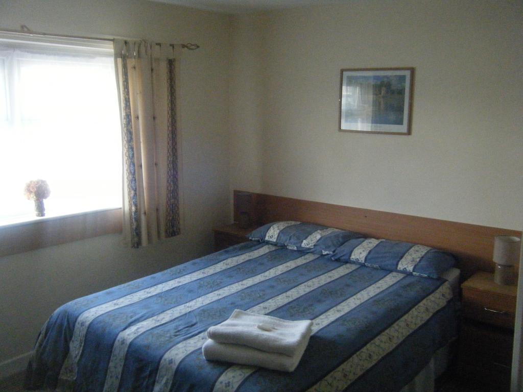 Tudor Court Hotel Swansea Chambre photo